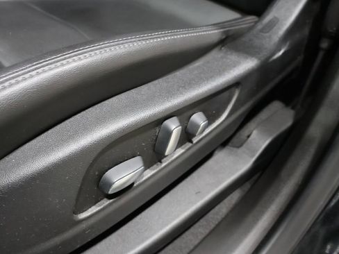 Used 2021 Cadillac XT6 Premium Luxury image 13