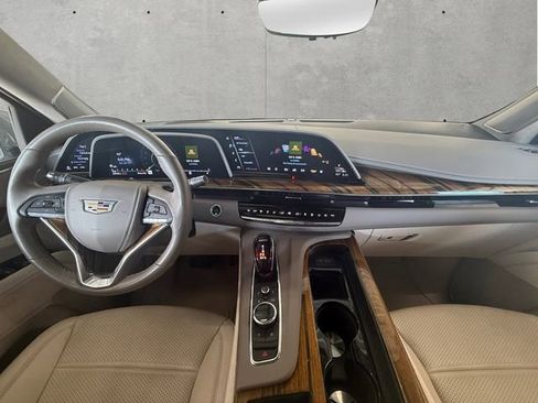 Used 2023 Cadillac Escalade Premium Luxury Platinum w/ LPO, Radiant Package AWD/4WD image 20