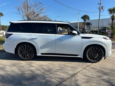 New 2026 INFINITI QX80 Autograph w/ Premium Cargo Package image 7