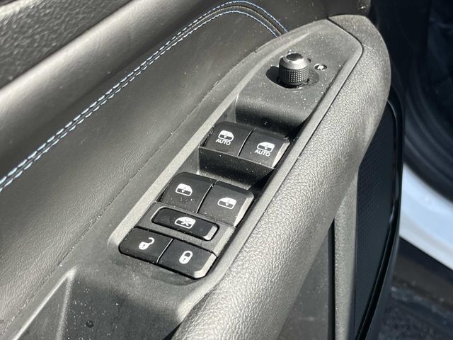 Used 2026 Jeep Compass Latitude AWD/4WD image 23