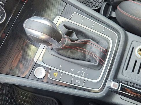 Used 2016 Volkswagen GTI Autobahn image 16