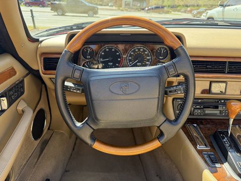 Used 1996 Jaguar XJS 4.0 Convertible image 20