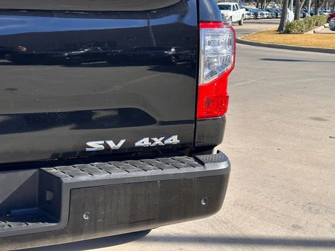 Used 2023 Nissan Titan SV image 10