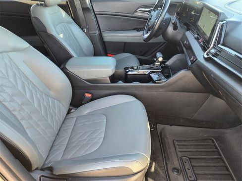 Certified 2023 Kia Sportage X-Line w/ X-Line Premium Package image 13