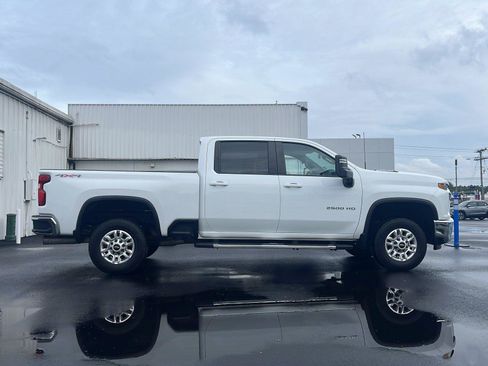 Used 2023 Chevrolet Silverado 2500 LT image 6