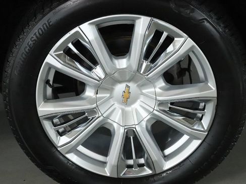 Used 2021 Chevrolet Tahoe High Country w/ Premium Package AWD/4WD image 49