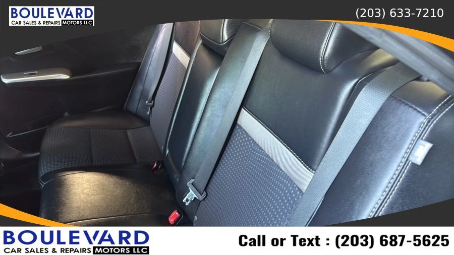 Used 2012 Toyota Camry SE FWD image 24