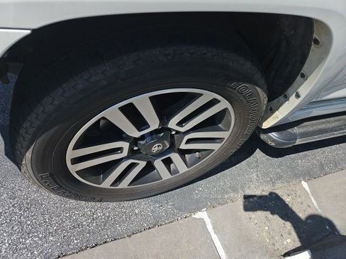 Used 2021 Toyota 4Runner Limited image 6