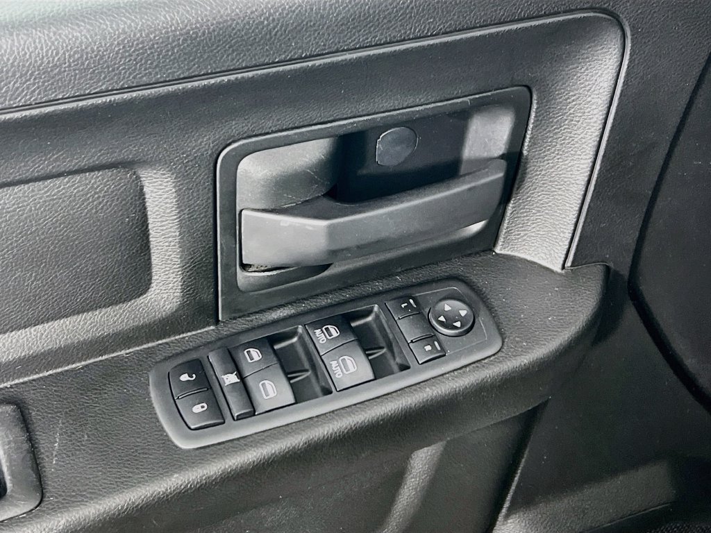 Used 2019 RAM 1500 Tradesman AWD/4WD image 18