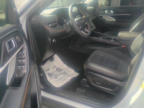 Used 2026 Ford Explorer Tremor w/ Tremor Ultimate Package AWD/4WD image 11