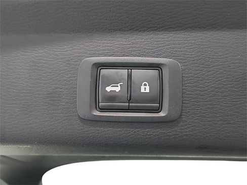 Used 2024 Mitsubishi Outlander SE image 33