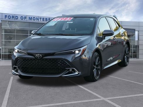 Used 2025 Toyota Corolla XSE image 7