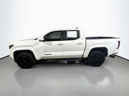 Used 2025 Toyota Tacoma SR5 RWD image 4