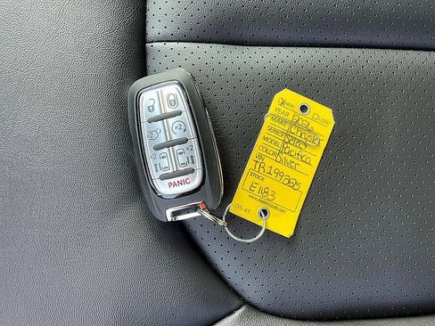 New 2026 Chrysler Pacifica Select FWD image 37