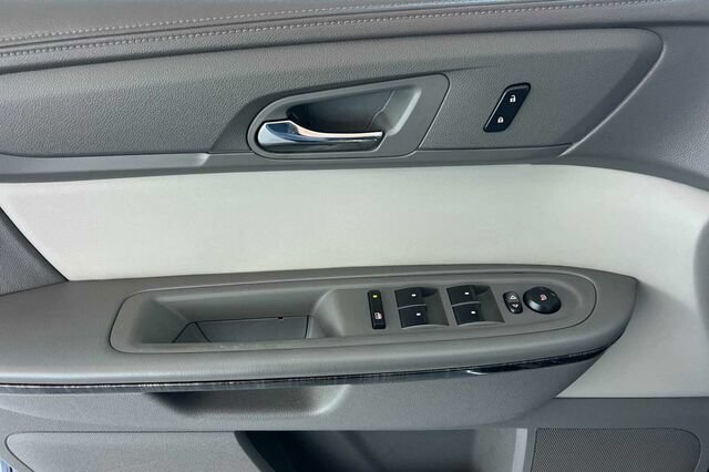 Used 2014 GMC Acadia SLT FWD image 11