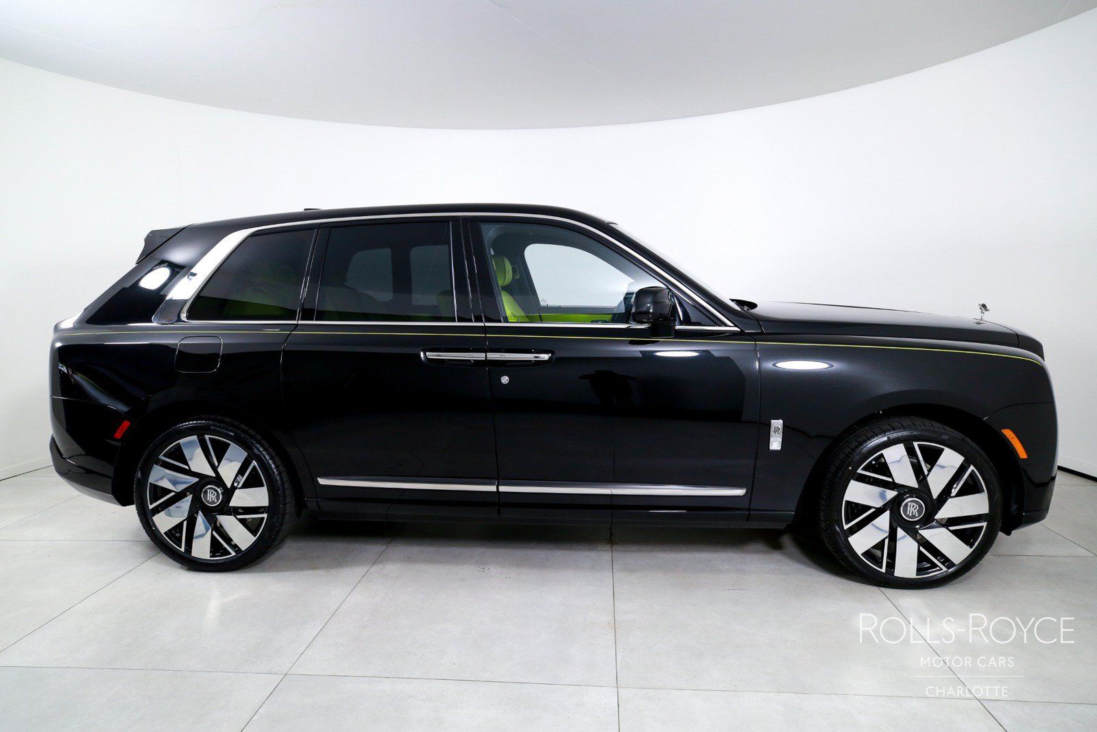 New 2027 Rolls-Royce Cullinan AWD/4WD image 10