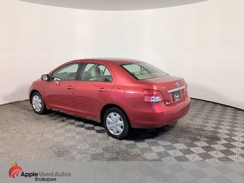 Used 2009 Toyota Yaris Sedan image 4