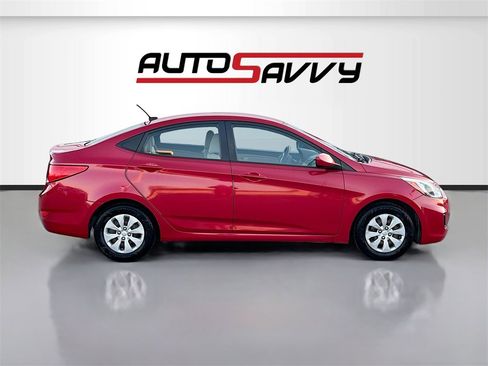 Used 2017 Hyundai Accent SE image 8