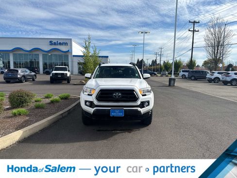 Used 2021 Toyota Tacoma SR5 image 6