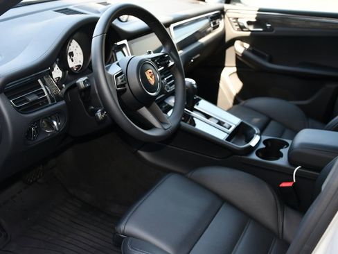 Used 2026 Porsche Macan GTS AWD/4WD image 6