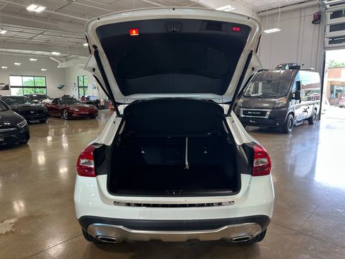 Used 2019 Mercedes-Benz GLA 250 4MATIC image 38