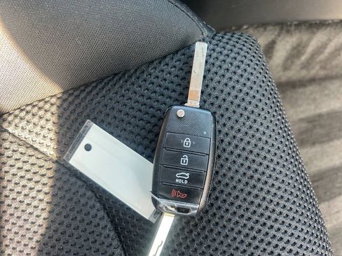 Used 2019 Kia Optima LX image 24