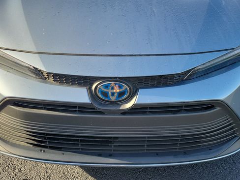 Used 2023 Toyota Corolla LE FWD image 4