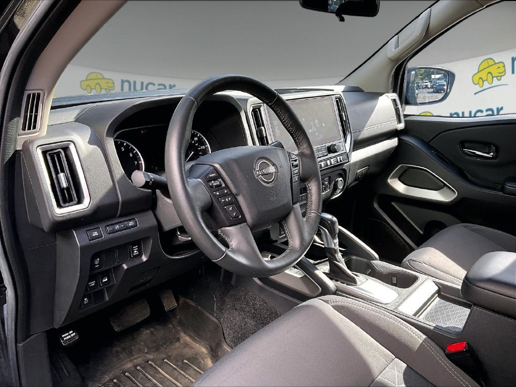 Used 2025 Nissan Frontier SV w/ SV Convenience Package AWD/4WD image 12