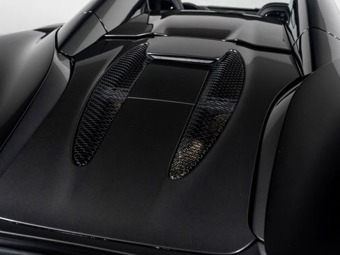 Used 2019 McLaren 570S Spider image 18