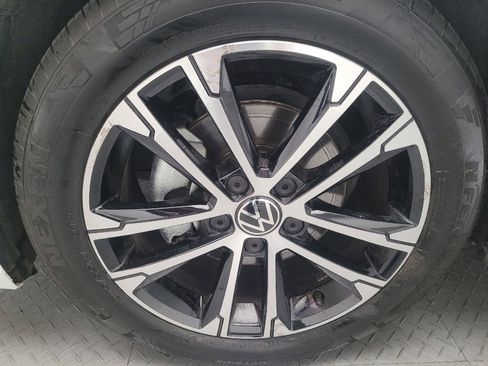 Used 2025 Volkswagen Jetta Sport image 31