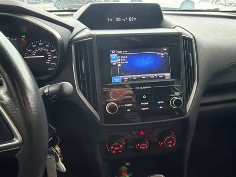 Used 2018 Subaru Crosstrek 2.0i Premium AWD/4WD image 8