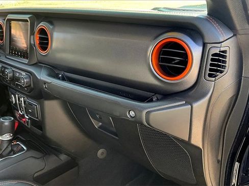 Certified 2023 Jeep Gladiator Mojave w/ Trailer Tow Package image 16