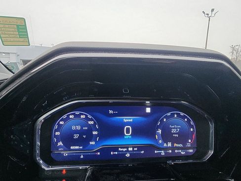 Used 2023 Chevrolet Silverado 1500 LT image 13