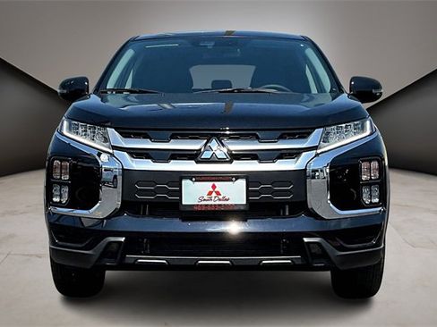 New 2025 Mitsubishi Outlander Sport SE image 3