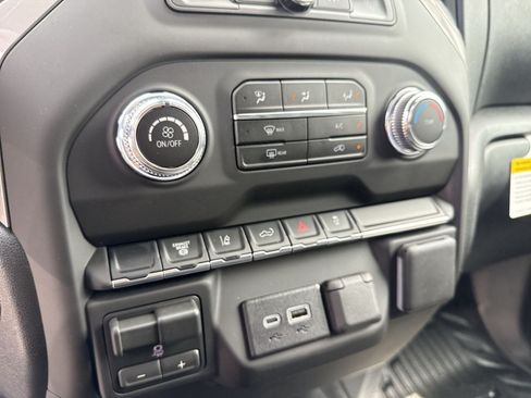 New 2026 GMC Sierra 2500 Pro AWD/4WD image 15