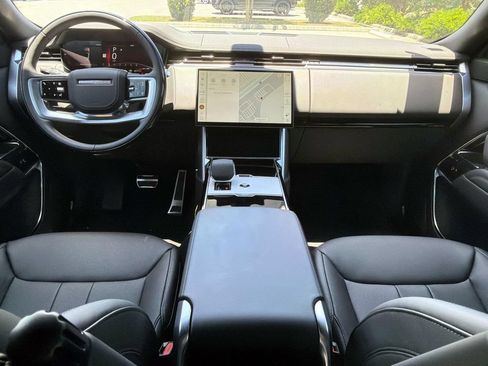 New 2026 Land Rover Range Rover Long Wheelbase SE AWD/4WD image 14