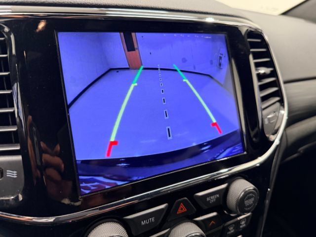 Used 2019 Jeep Grand Cherokee Altitude AWD/4WD image 23