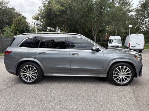 Certified 2025 Mercedes-Benz GLS 450 4MATIC image 2