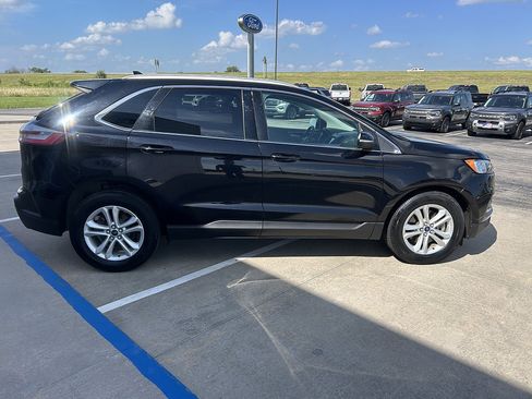 Used 2019 Ford Edge SEL AWD/4WD image 6