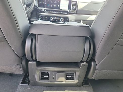 New 2025 GMC Sierra 1500 SLE w/ X31 Off-Road Package image 30