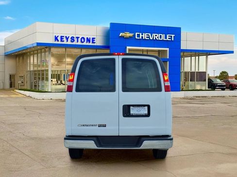 Used 2024 Chevrolet Express 2500 w/ Driver Convenience Package RWD image 6