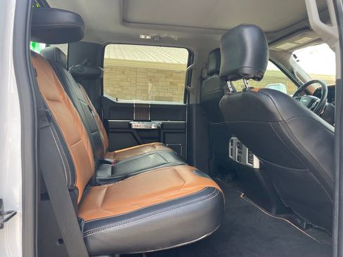 Used 2015 Ford F150 Lariat w/ Equipment Group 502A Luxury RWD image 22