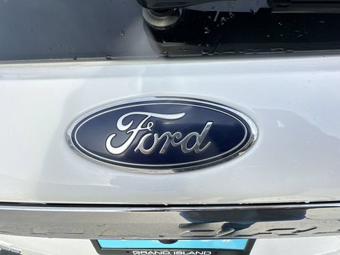 Used 2020 Ford Explorer Limited AWD/4WD image 32