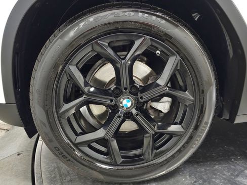Used 2022 BMW X4 xDrive30i AWD/4WD image 13