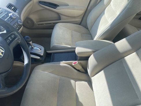 Used 2006 Honda Civic LX image 2