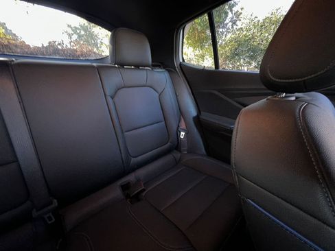 Used 2025 Buick Envista Sport Touring image 35