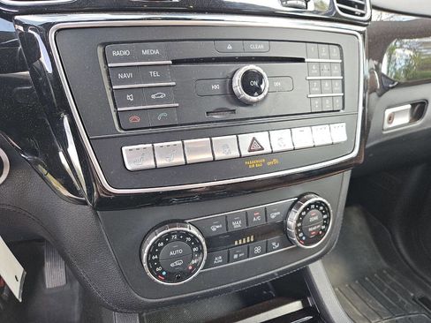 Used 2018 Mercedes-Benz GLS 550 4MATIC image 22