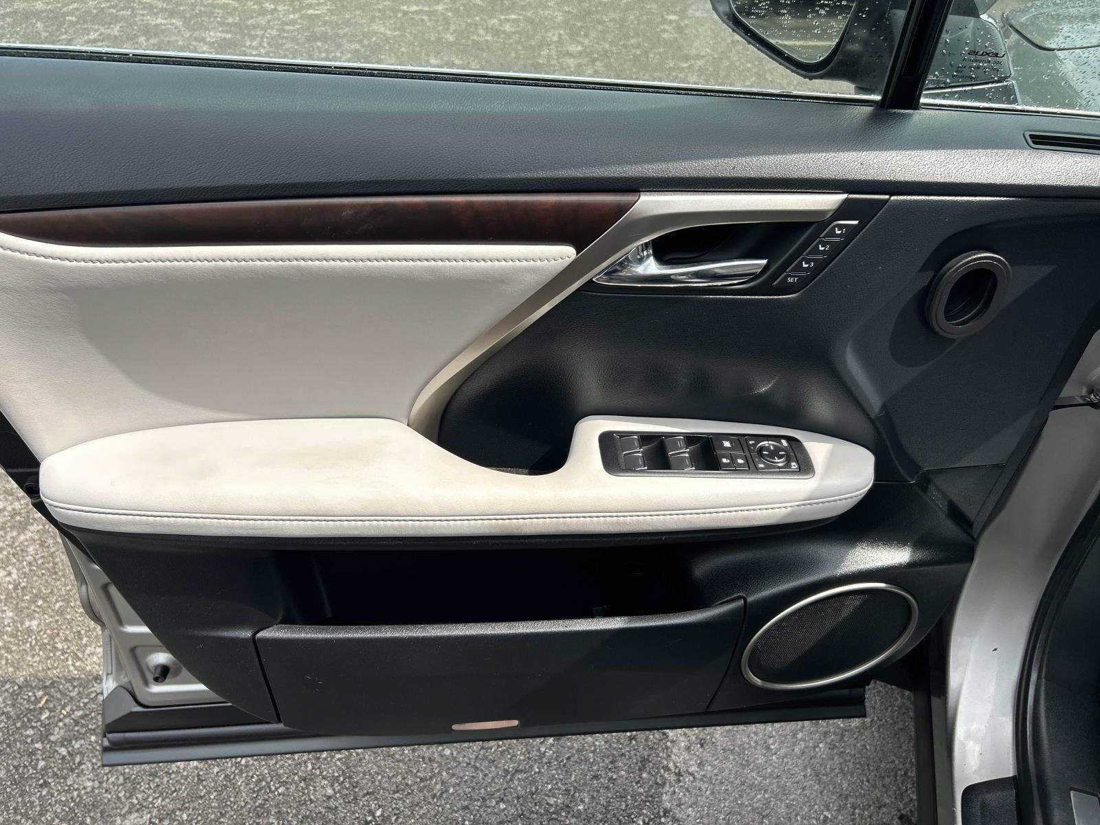 Used 2022 Lexus RX 350 FWD w/ Premium Package image 30