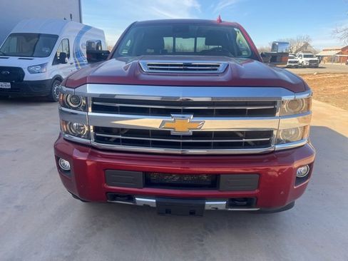 Used 2018 Chevrolet Silverado 2500 High Country w/ Duramax Plus Package image 2