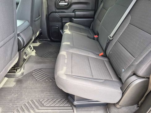Used 2025 Chevrolet Silverado 1500 Custom Trail Boss w/ LPO, Dark Essentials Package AWD/4WD image 17